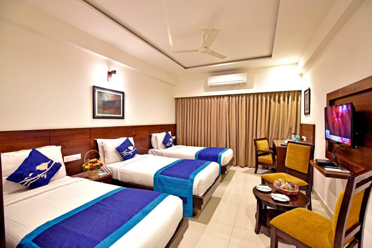 I V Sanctum Hotel Bangalore Exterior foto